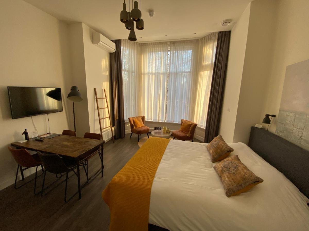 Hotel Oranjestaete Nijmegen Bagian luar foto