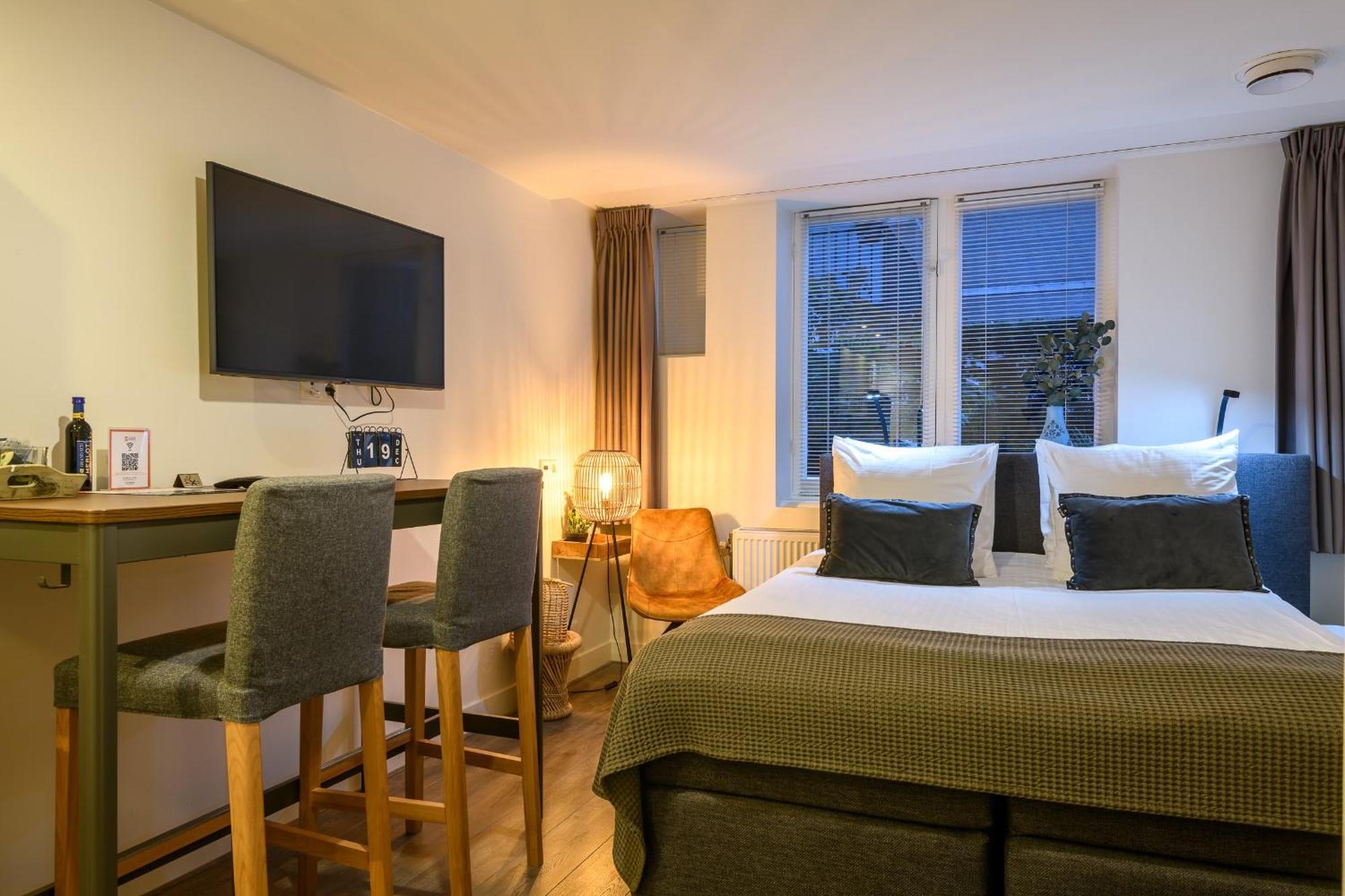 Hotel Oranjestaete Nijmegen Bagian luar foto
