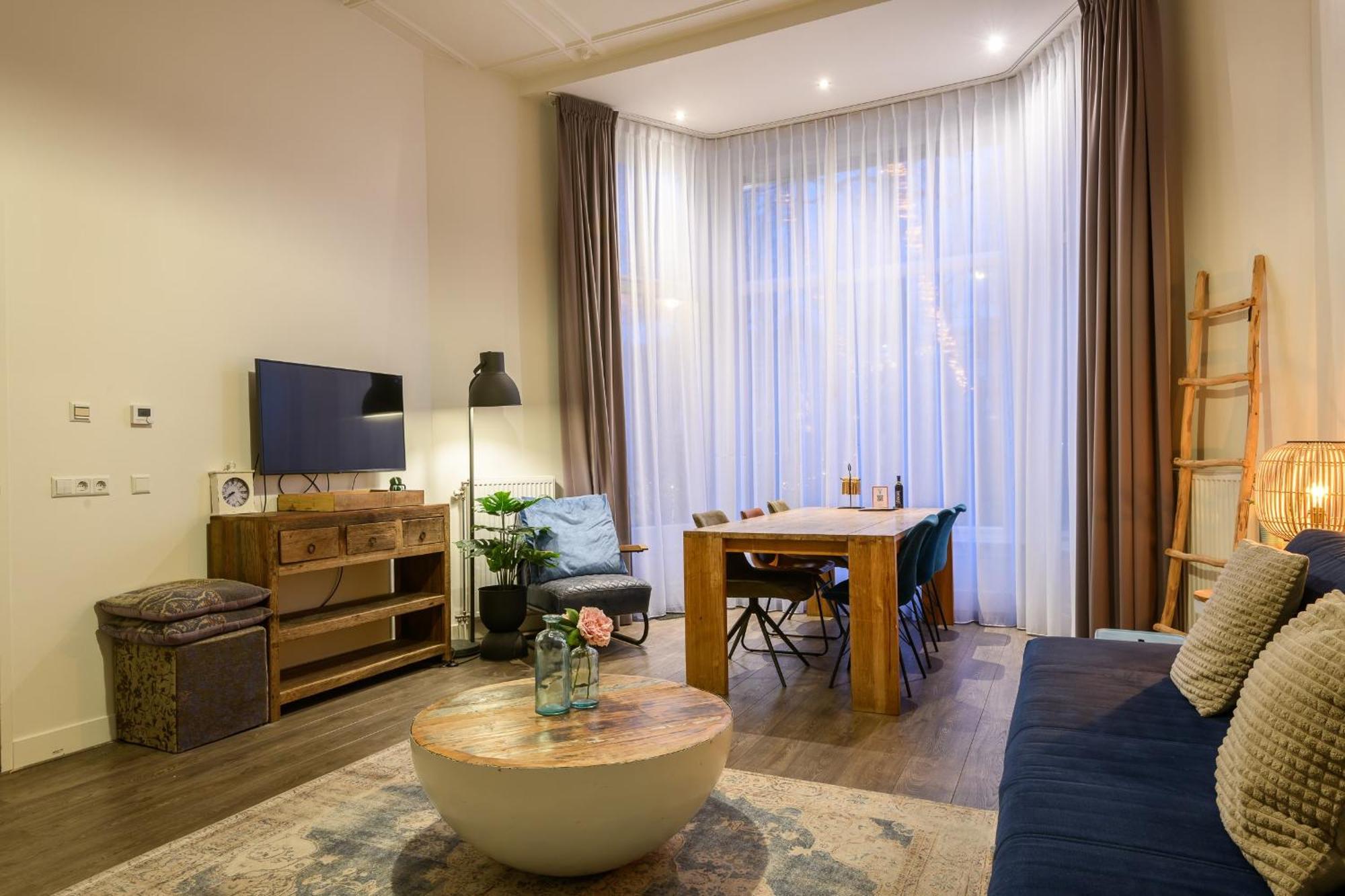 Hotel Oranjestaete Nijmegen Bagian luar foto