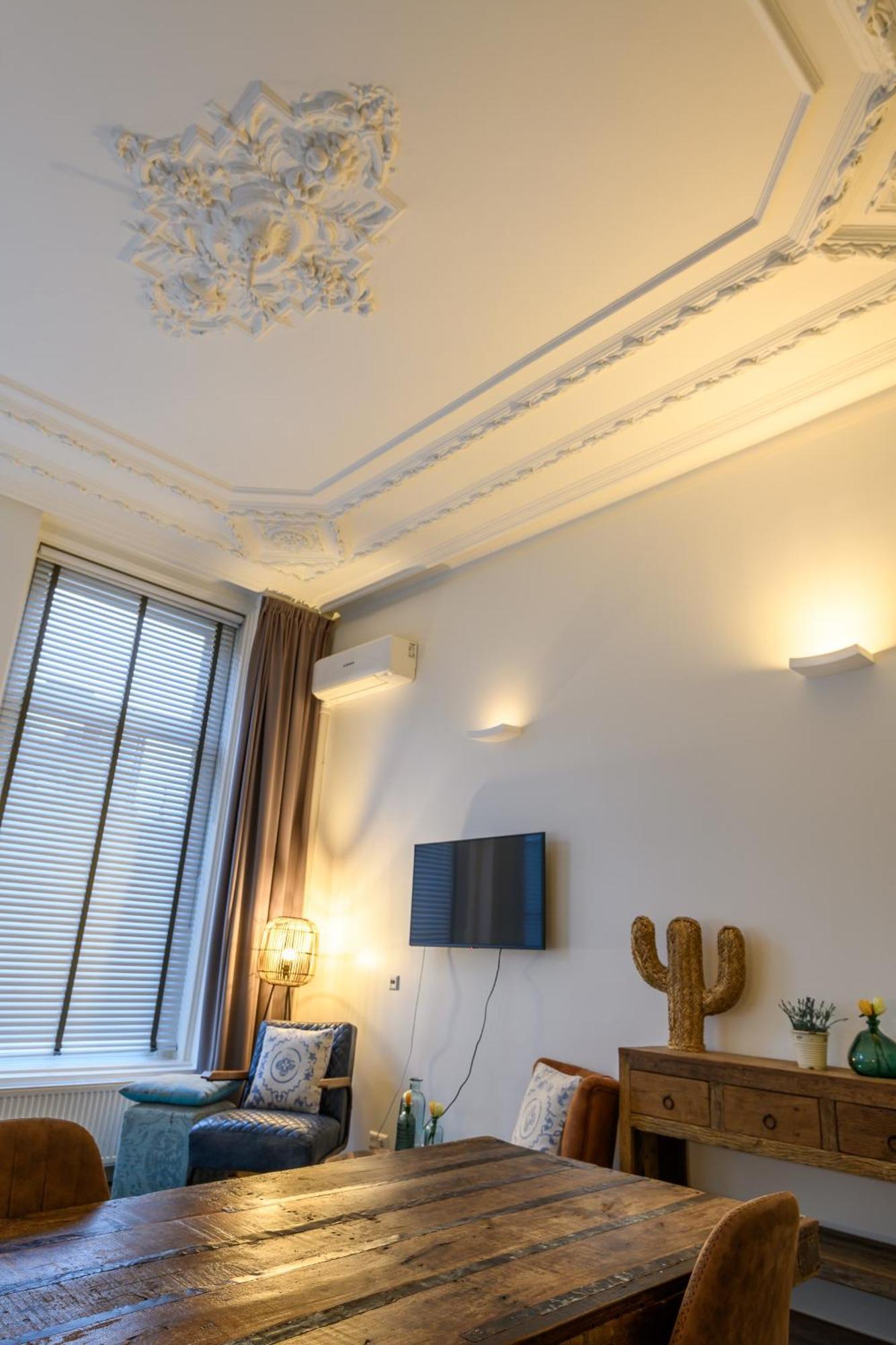Hotel Oranjestaete Nijmegen Bagian luar foto