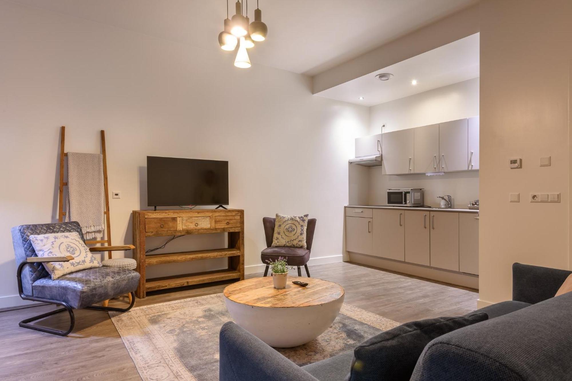 Hotel Oranjestaete Nijmegen Bagian luar foto