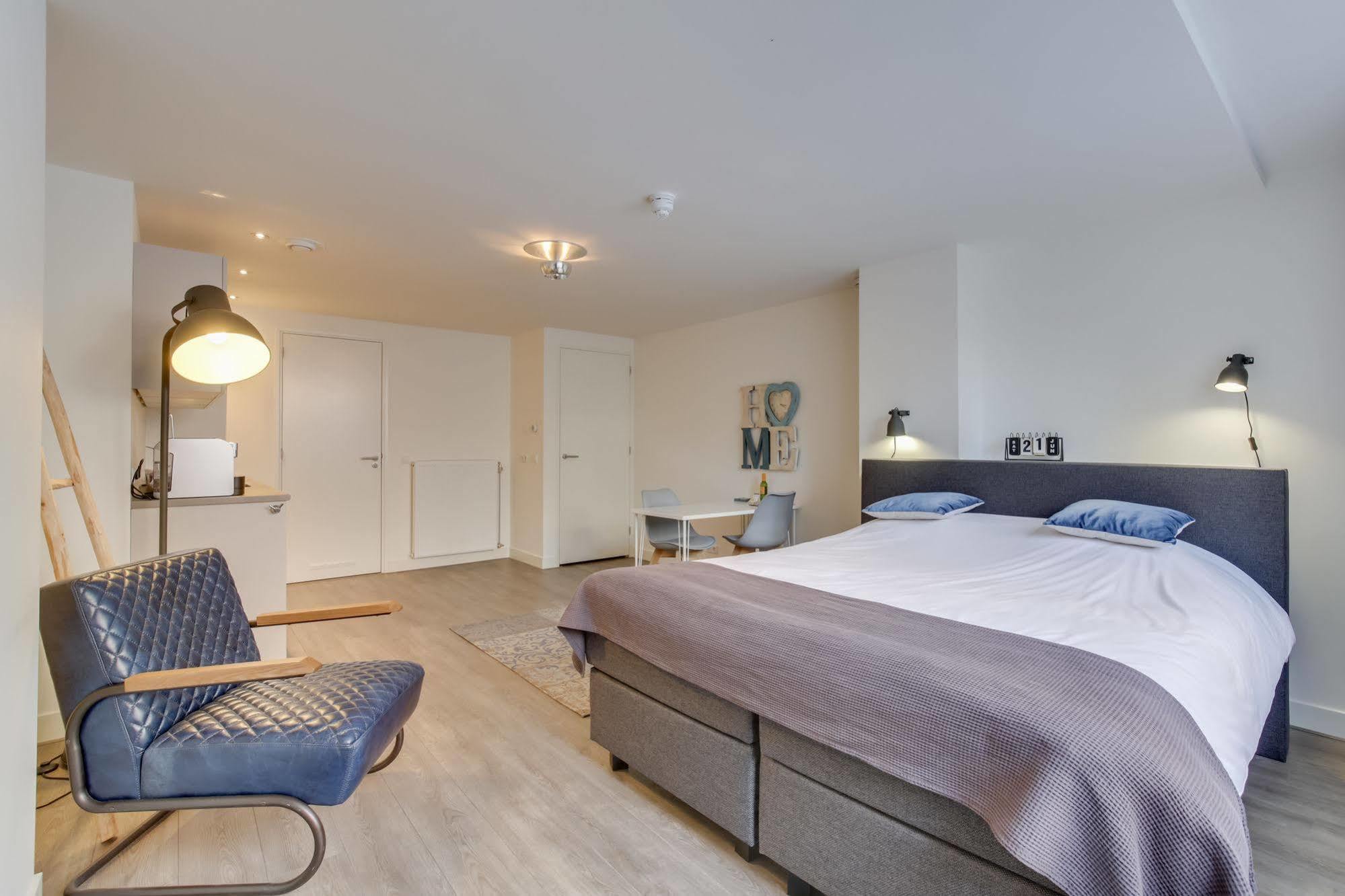 Hotel Oranjestaete Nijmegen Bagian luar foto
